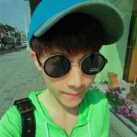 ����˧���Ϳɰ�qq����ͷ��