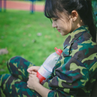 ��ѧ��֮���ž�ѵ������üͷ��