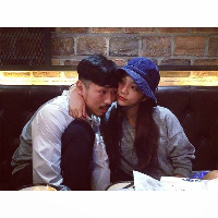 ��һ���˺��ѣ������Լ��İ����˸���