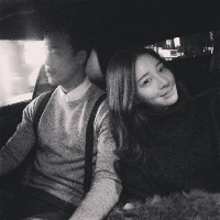 ��һ���˺��ѣ������Լ��İ����˸���