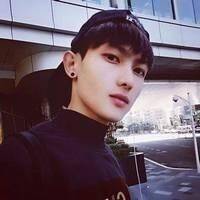 ����ԶҲ���ϻ�ͷ��һ�����������һ����