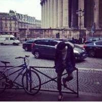 ����ԶҲ���ϻ�ͷ��һ�����������һ����