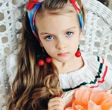 ŷ��С����ɰ�������ͷ��