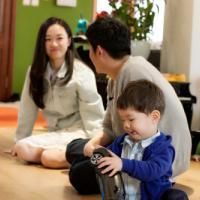 �������