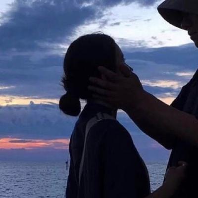 ��ɫϵ������ͷ��һ��һŮ  ������Ȱ��Լ�����