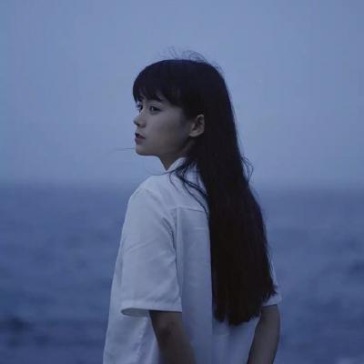 ��ɫϵ������ͷ��һ��һŮ  ������Ȱ��Լ�����