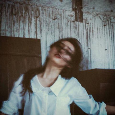 ����Ů��ͷ���ѹ��˸д�ȫ    һ����һ����