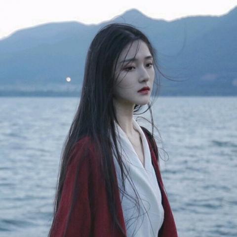 ����Ů��ͷ���ѹ��˸д�ȫ    һ����һ����