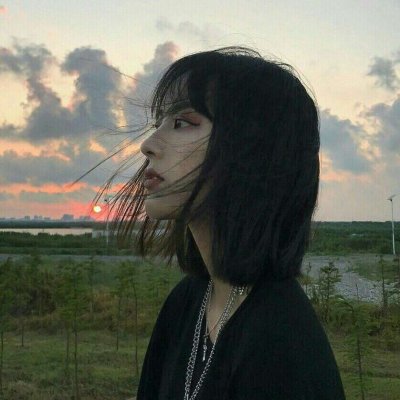 ����Ů��ͷ�񣺾����������㿴����Ŀ��ת��