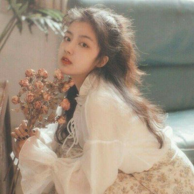 ����Ů��ͷ�񣺾����������㿴����Ŀ��ת��