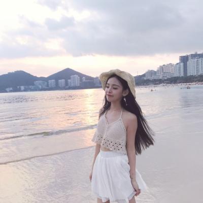 �������շ���Ů������ͷ��ѡ    ��ʻ����