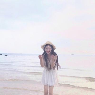 �������շ���Ů������ͷ��ѡ    ��ʻ����