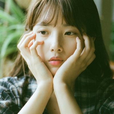 �������շ���Ů������ͷ��ѡ    ��ʻ����