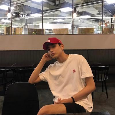 ������ʿר��΢��ͷ��  �������