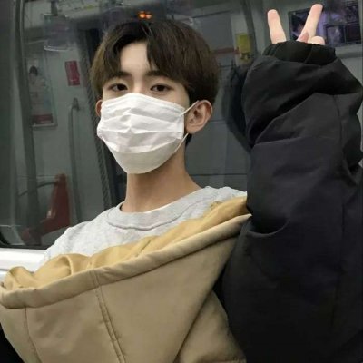 ����С��������ͷ��