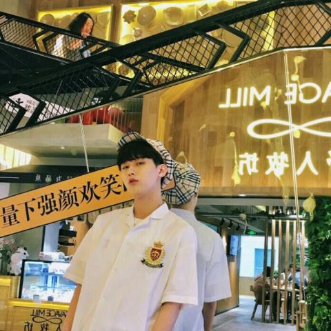 ���ֳ�˧��С���ͼƬ����ͷ��  �ഺ��˻�և