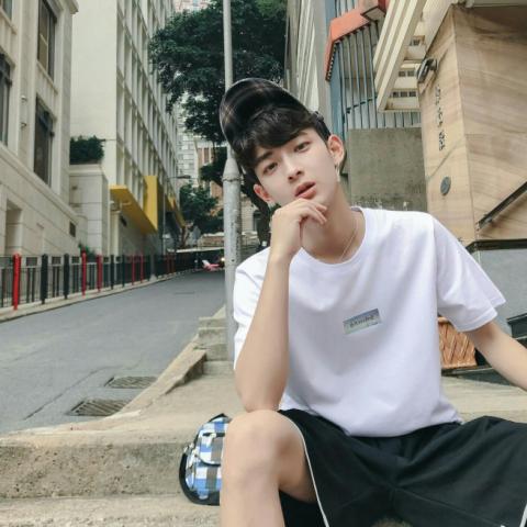 ���ֳ�˧��С���ͼƬ����ͷ��  �ഺ��˻�և