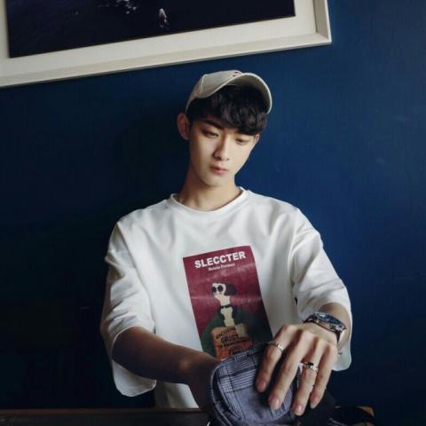 ���ֳ�˧��С���ͼƬ����ͷ��  �ഺ��˻�և