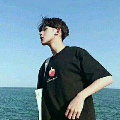 ���ƣ���ɫϵ��ͷ