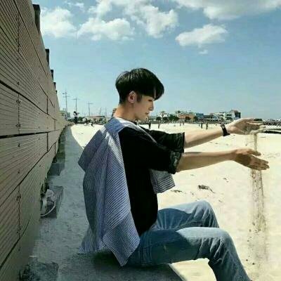 ���ƣ���ɫϵ��ͷ