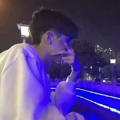 ���ƣ���ɫϵ��ͷ