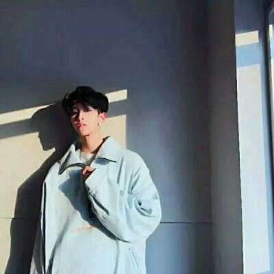 ���ƣ���ɫϵ��ͷ