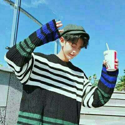 ���ƣ���ɫϵ��ͷ