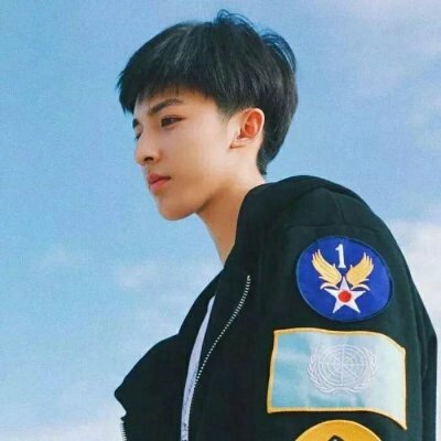 ���ƣ���ɫϵ��ͷ