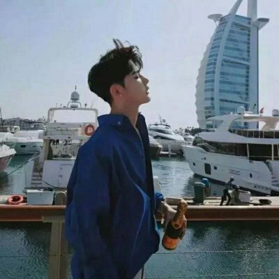 ���ƣ���ɫϵ��ͷ