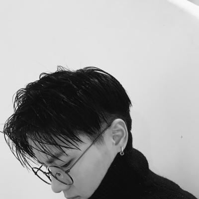 ��ɫϵ���˸�����ͷ��ѡ  ˭�����˼�į ��΢����