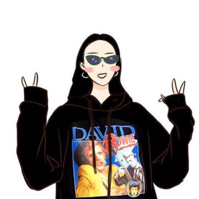 ����Ķ���Ů������ͷ��      ��������Ů��