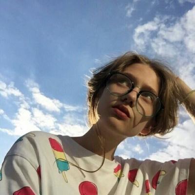 С������ɫϵ��ŷ��Ů��ͷ���ȫ   �þ�û��������