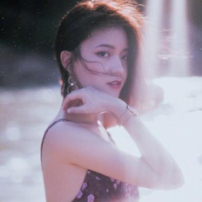 Ψ���ÿ����⾳��΢��Ů��ͷ��  ���ꡢ��˭�ڲ���