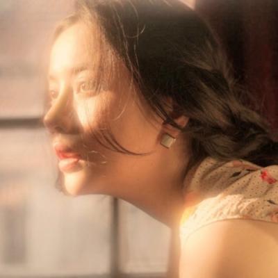 Ψ���ÿ����⾳��΢��Ů��ͷ��  ���ꡢ��˭�ڲ���