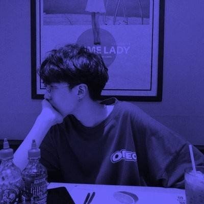 ��һ����ͷ~