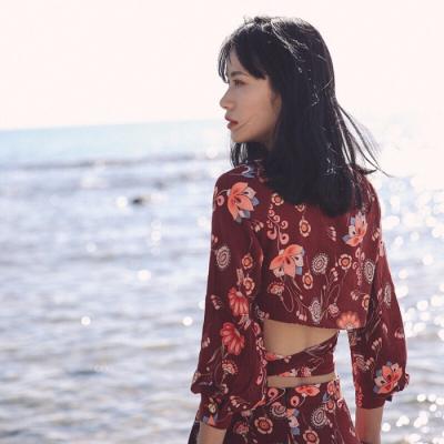 ����Ů����С���º���΢��ͷ��  ����δ���ĺ�@