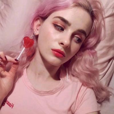 �ÿ����ʷ�ŷ��Ů��΢��ͷ��  �ռ���Ļ���