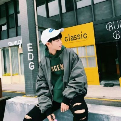 ����˧����������΢��ͷ��