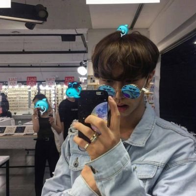 ����˧����������΢��ͷ��