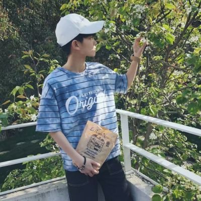 ����˧����������΢��ͷ��