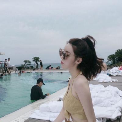 ���ʺ�Ů�˵�΢��ͷ��     ��˼������