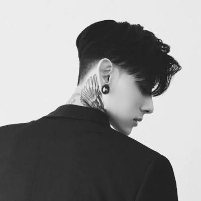 ΢��ͷ�����������ڰ�     ��῿ʵ��