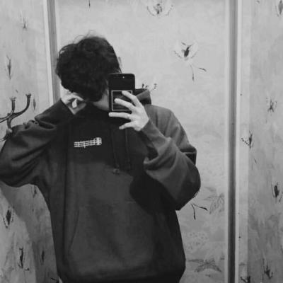 ΢��ͷ�����������ڰ�     ��῿ʵ��