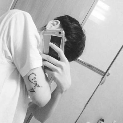 ΢��ͷ�����������ڰ�     ��῿ʵ��