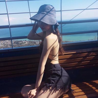 С���µ���ɫϵŮ��΢��ͷ��  ��ɫ�������Ů