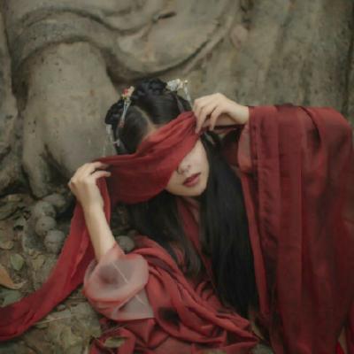 Ψ�����⾳������Ů���ŷ�ͷ��  ���������ָ��