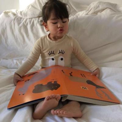 ���ɰ��ĸ������ͷ��    ����СС��~