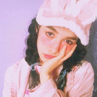 ʱ���и��Ե�ŷ��Ů��ͷ��  ���ξ�һ�𴳵�