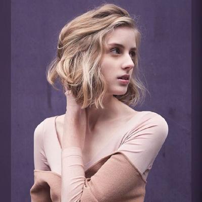 ʱ���и��Ե�ŷ��Ů��ͷ��  ���ξ�һ�𴳵�