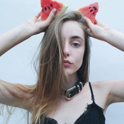 ʱ���и��Ե�ŷ��Ů��ͷ��  ���ξ�һ�𴳵�